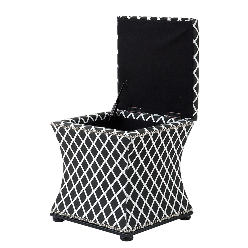 EICHHOLTZ Chair Austin black and white diamond